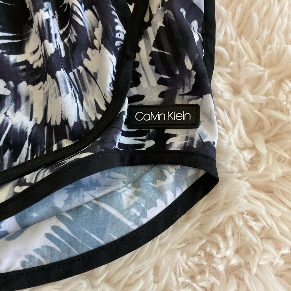 Calvin Klein Monochrome Patterned Shorts - Picture 2 of 4